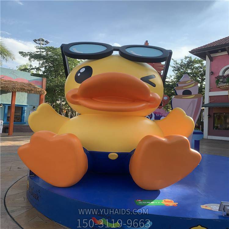 水上乐园大型户外创意玻璃钢卡通公仔博鱼网页版摆件