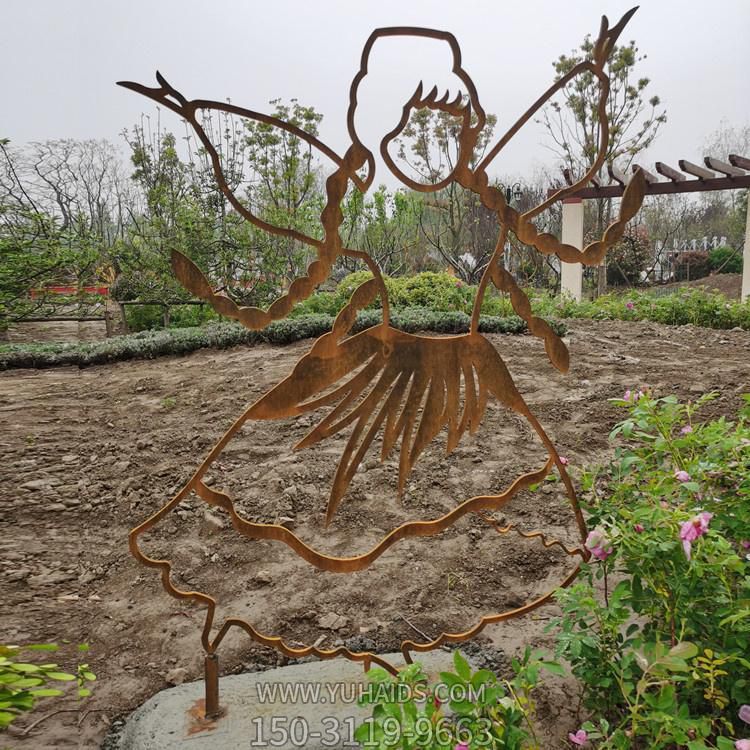 公园摆放不锈钢镂空人物博鱼网页版