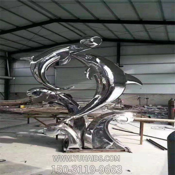 喷泉水池摆放不锈钢镜面海豚主题博鱼网页版