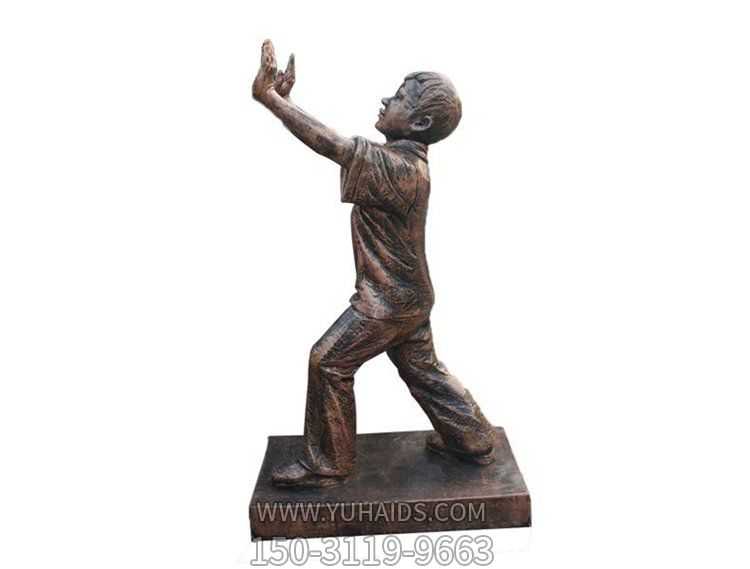 玻璃钢仿铜户外园林玩耍的儿童博鱼网页版