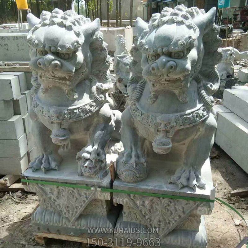 一对大理石石雕的看门石狮子博鱼网页版