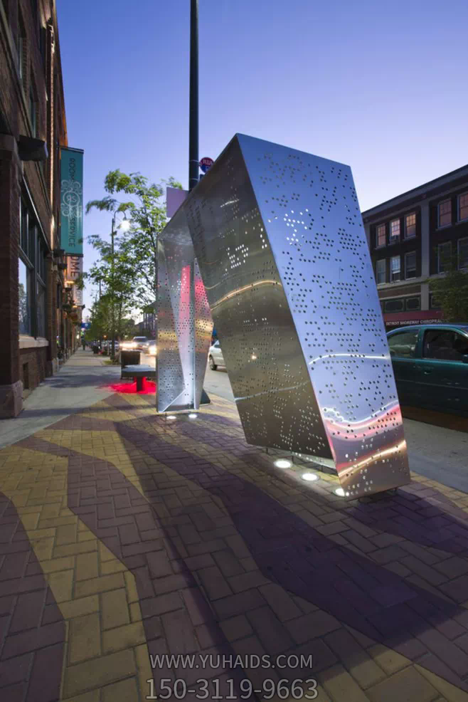 户外景观大型抽象不锈钢魔方博鱼网页版