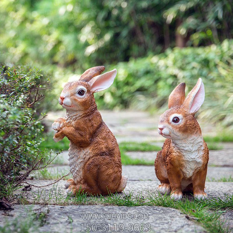 游乐场两只游玩的玻璃钢兔子博鱼网页版