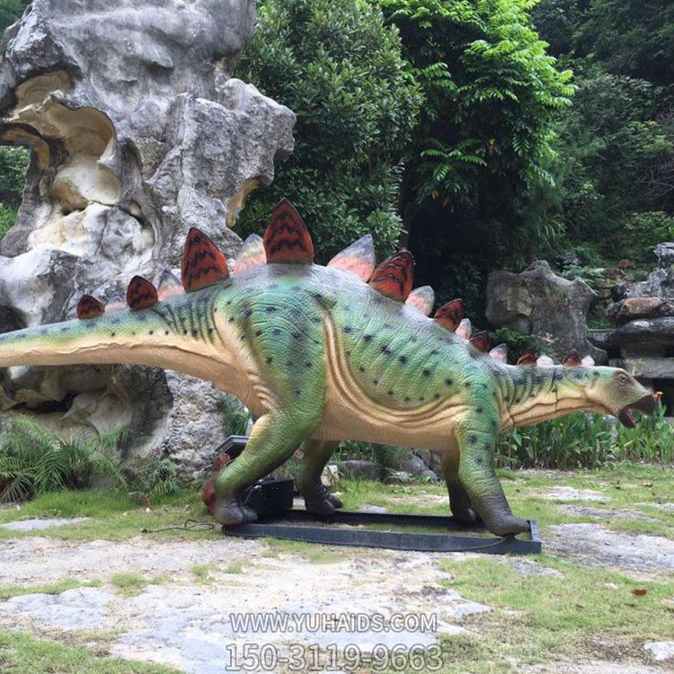 剑齿龙，玻璃钢仿真恐龙仿生博鱼网页版