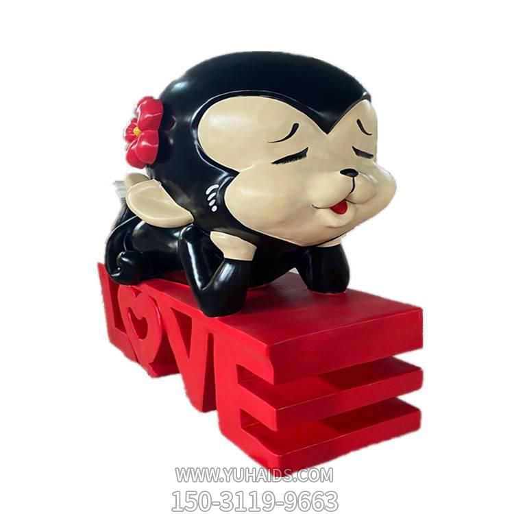 景点摆放玻璃钢LOVE标识 卡通猴子雕像博鱼网页版