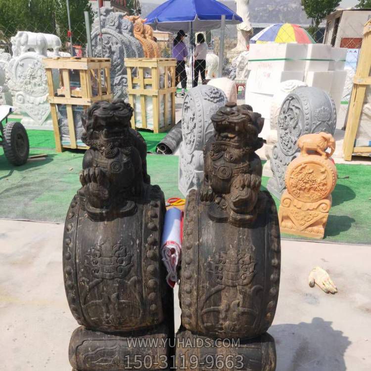 庭院门口摆放大理石仿古做旧狮子抱鼓石博鱼网页版