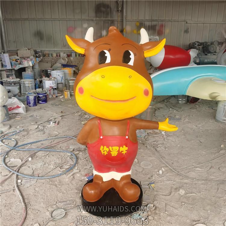 商店摆放喷漆玻璃钢卡通牛公仔博鱼网页版