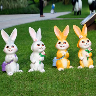 树林四只卡通树脂兔子博鱼网页版