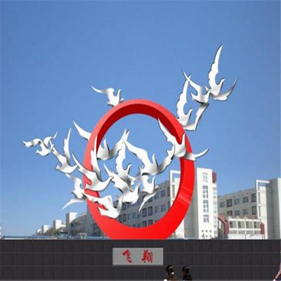 不锈钢广场抽象圆环喷漆飞翔的鸽子博鱼网页版