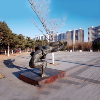 摔跤景观人物城市广场体育主题博鱼网页版