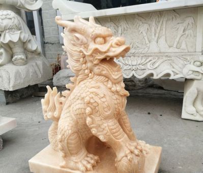 户外庭院晚霞红石雕神兽麒麟博鱼网页版