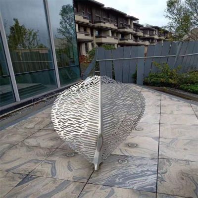 户外不锈钢楼空 景观树叶博鱼网页版