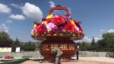 祝福祖国玻璃钢花篮景观博鱼网页版