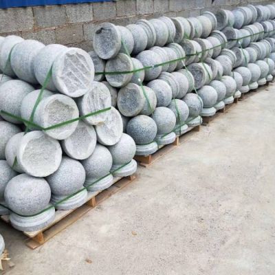 景区广场摆放天然花岗岩雕刻挡车石球