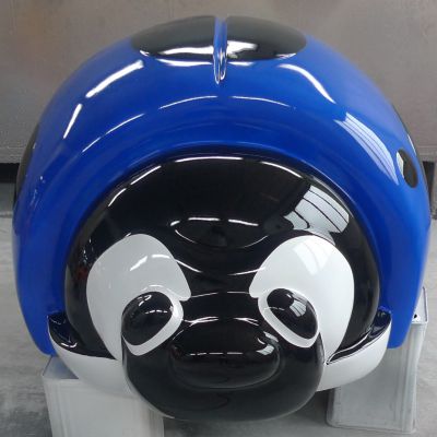 公园里摆放的深蓝色色的玻璃钢卡通瓢虫博鱼网页版
