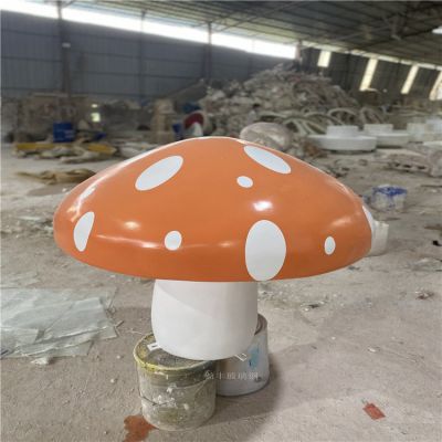 珠海卡通小蘑菇博鱼网页版 公园景观玻璃钢蘑菇博鱼网页版