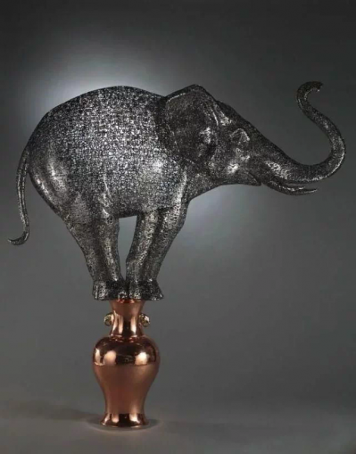 室内摆件不锈钢站在花瓶上的象博鱼网页版