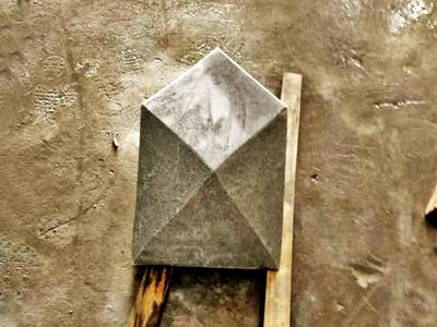 儿童游乐场摆放菱形挡车石阻车石球