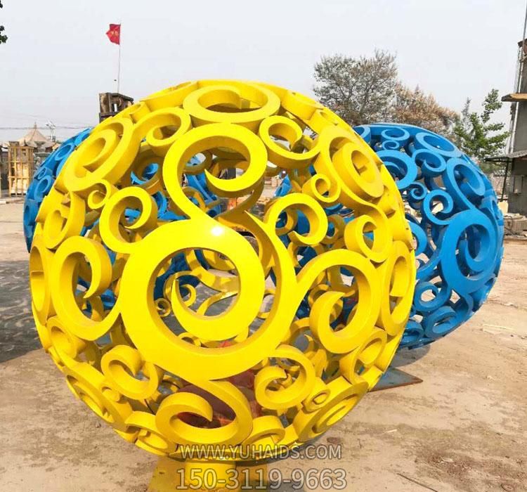 玻璃钢彩绘创意黄色镂空球博鱼网页版