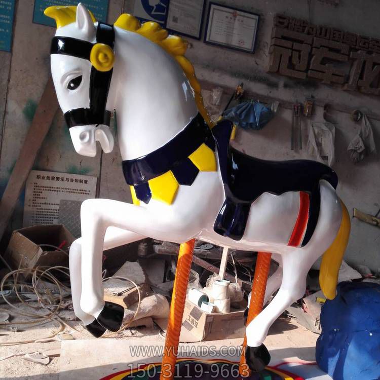 玻璃钢卡通动物马博鱼网页版  户外游乐园摆件