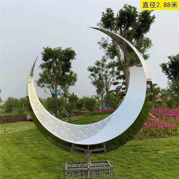 不锈钢月亮博鱼网页版 镂空发光城市广场大型设计别墅小区抽象摆件