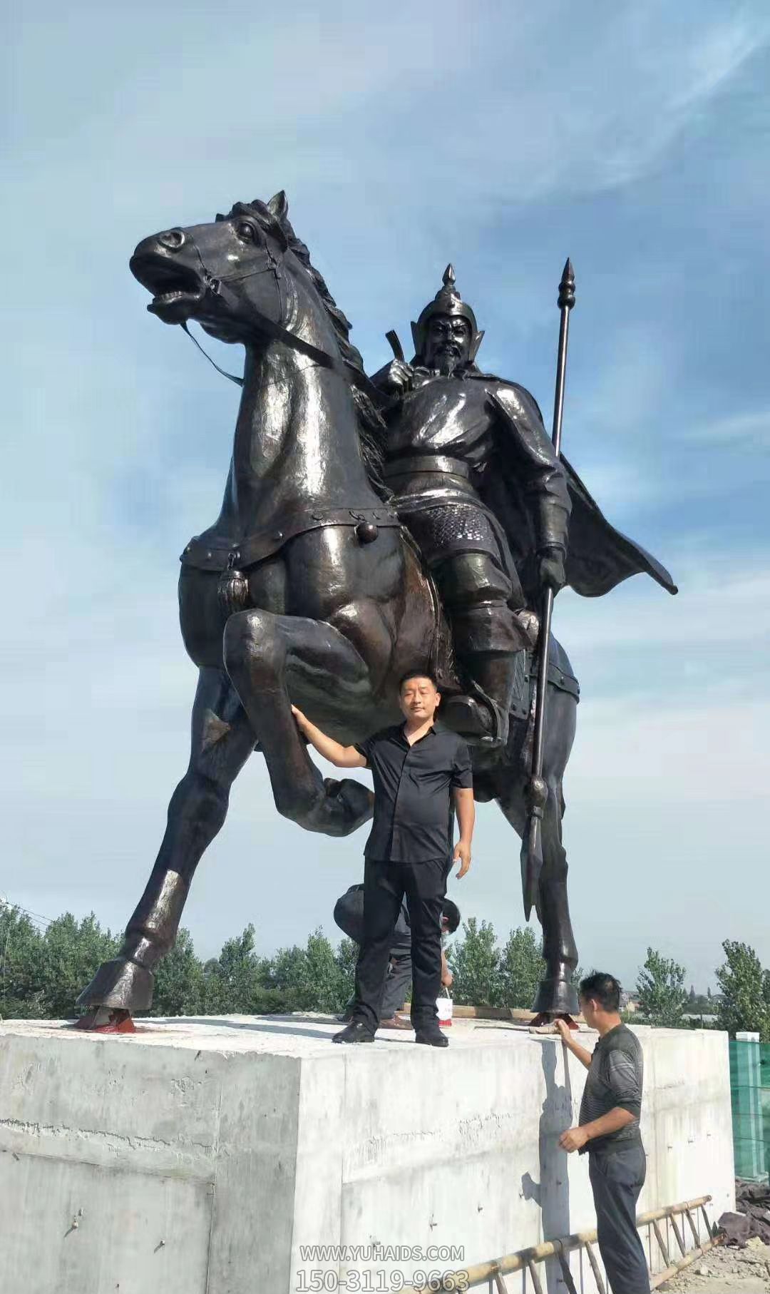 古代铜雕广场将军骑马博鱼网页版