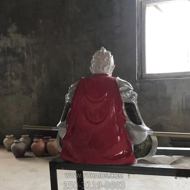 玻璃钢喷漆齐天大圣坐姿雕像游乐场主题公园摆件博鱼网页版