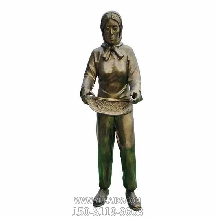 玻璃钢仿铜做农活妇女民俗小品农家院摆件博鱼网页版