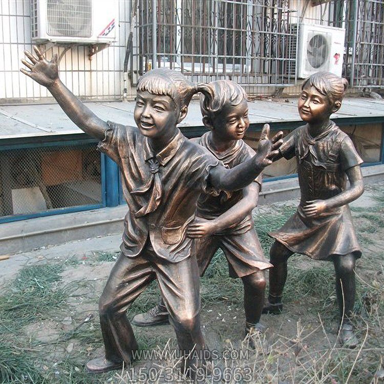 城市街道玻璃钢仿铜园林景观人物情景博鱼网页版