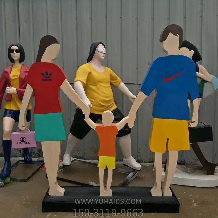 剪影抽象人物景观一家三口博鱼网页版摆件