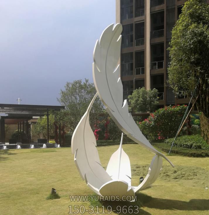 小区园林摆放不锈钢创意羽毛景观博鱼网页版