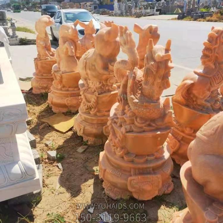 公园景区晚霞红石雕十二生肖博鱼网页版