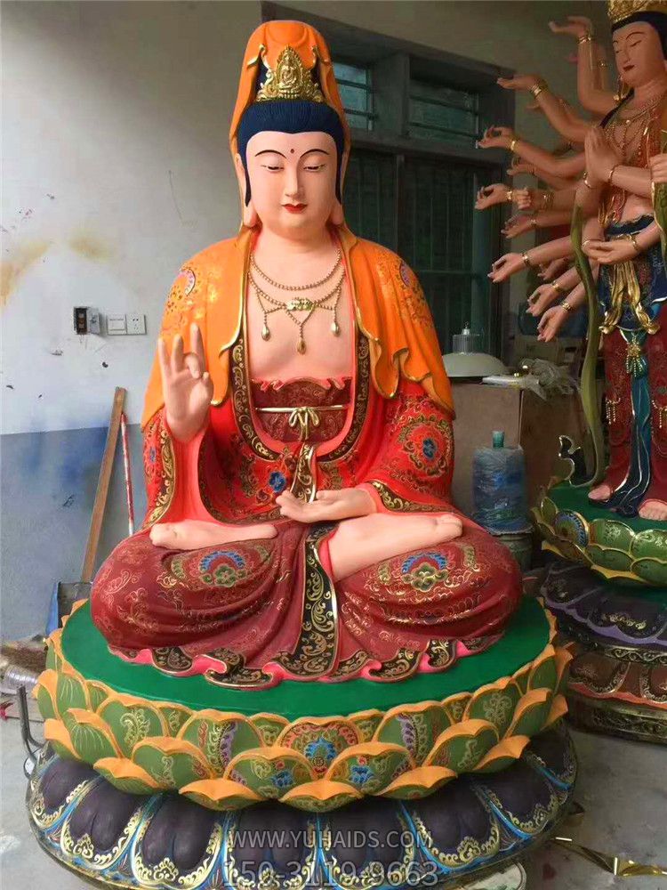 玻璃钢彩绘寺庙景区供奉菩萨观音博鱼网页版