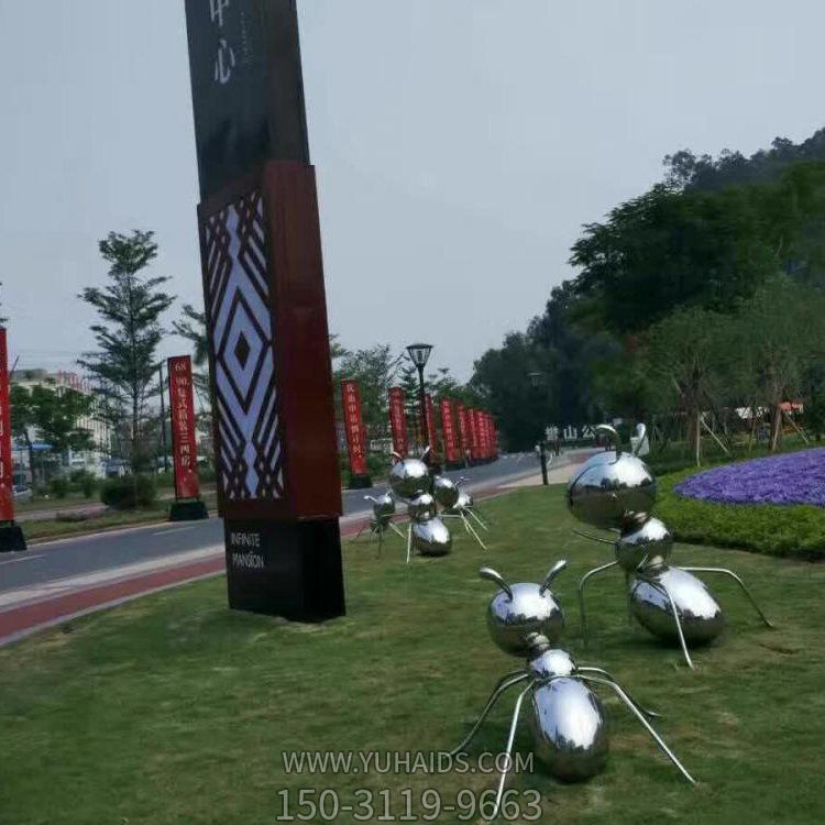 不锈钢镜面大型蚂蚁售楼部户外草坪景观小品博鱼网页版