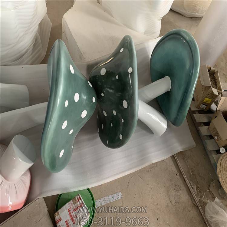 玻璃钢彩绘园林景观植物蘑菇博鱼网页版