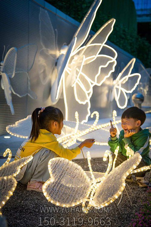 公园草地绿化不锈钢网格灯光蝴蝶景观博鱼网页版