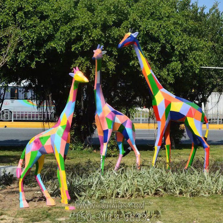 玻璃钢彩绘块面梅花鹿几何鹿博鱼网页版