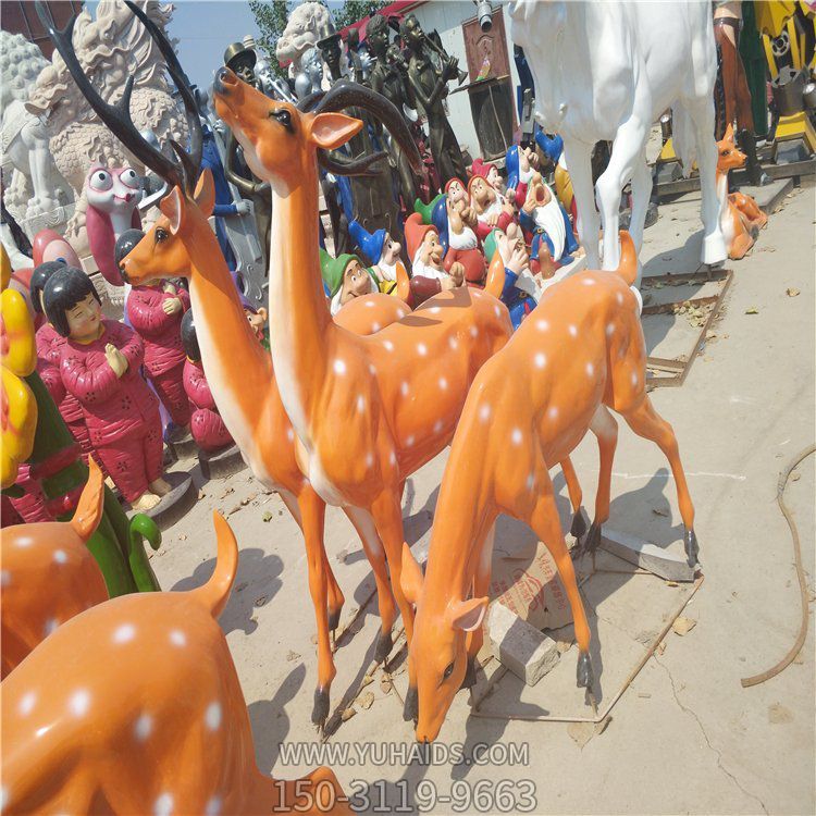 园林玻璃钢仿真动物梅花鹿博鱼网页版