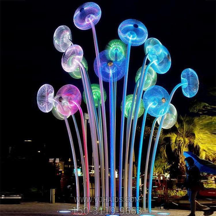 城市广场夜晚发光不锈钢抽象创意景观博鱼网页版