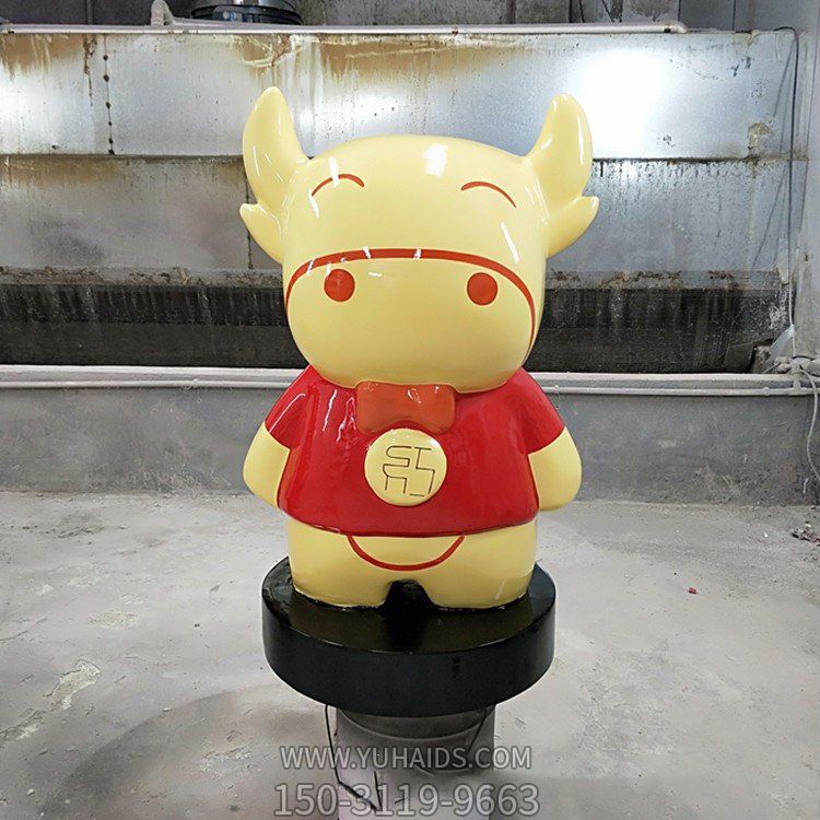 玻璃钢卡通小牛博鱼网页版 商场室内装饰品摆件