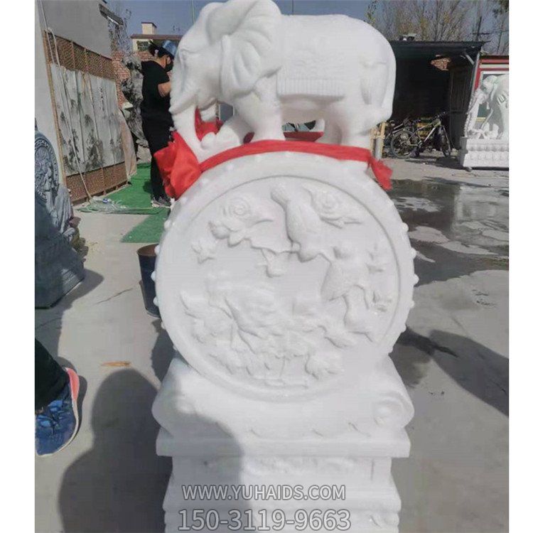 汉白玉石雕庭院门口大型石雕抱鼓石博鱼网页版