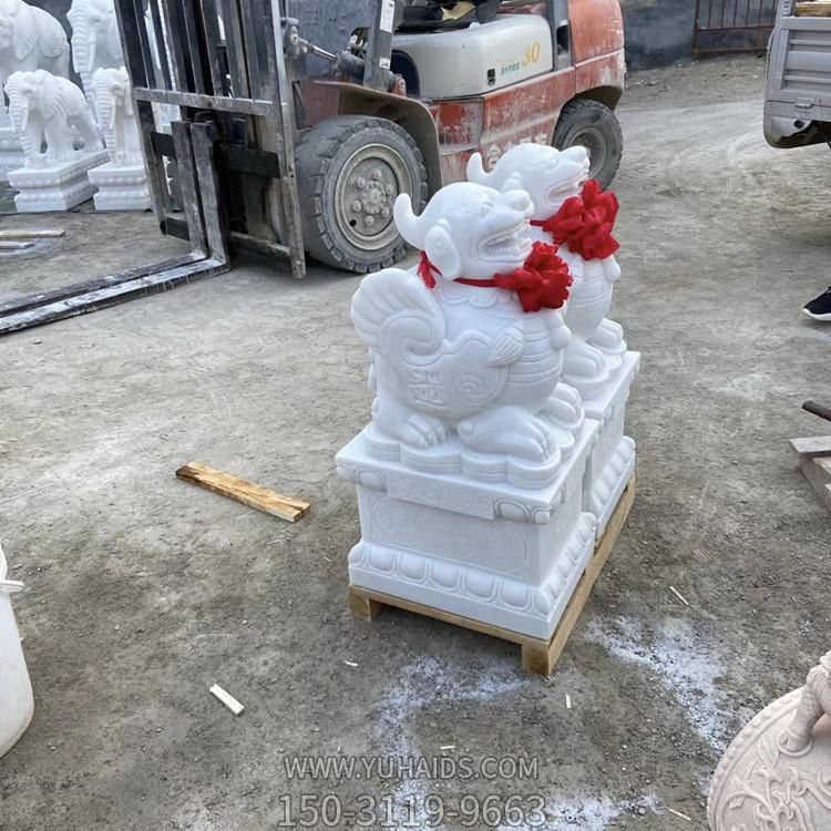 庭院门口汉白玉石雕麒麟摆件博鱼网页版