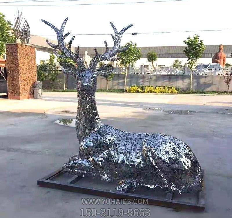 不锈钢镜面创意卧着的鹿博鱼网页版