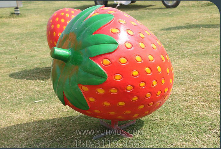 玻璃钢彩绘仿真水果草莓园林景观博鱼网页版