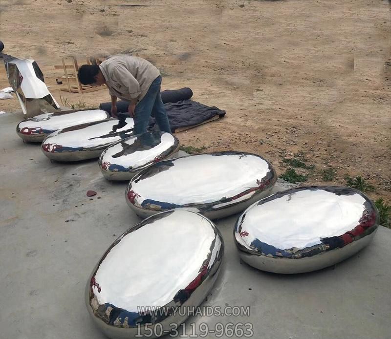 不锈钢喷漆大型户外装饰品鹅卵石博鱼网页版