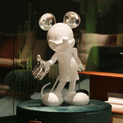 商场大型玻璃钢彩绘米老鼠博鱼网页版