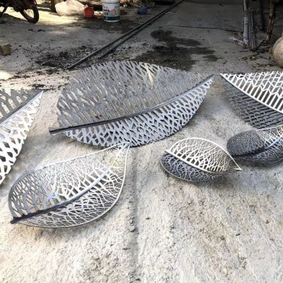 不锈钢镂空树叶