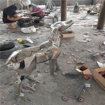 不锈钢狗，镜面动物摆件