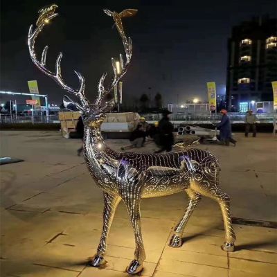 广场园林摆放大型镜面不锈钢鹿动物景观艺术博鱼网页版