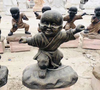 玻璃钢仿铜公园园林景观创意摆件小和尚博鱼网页版